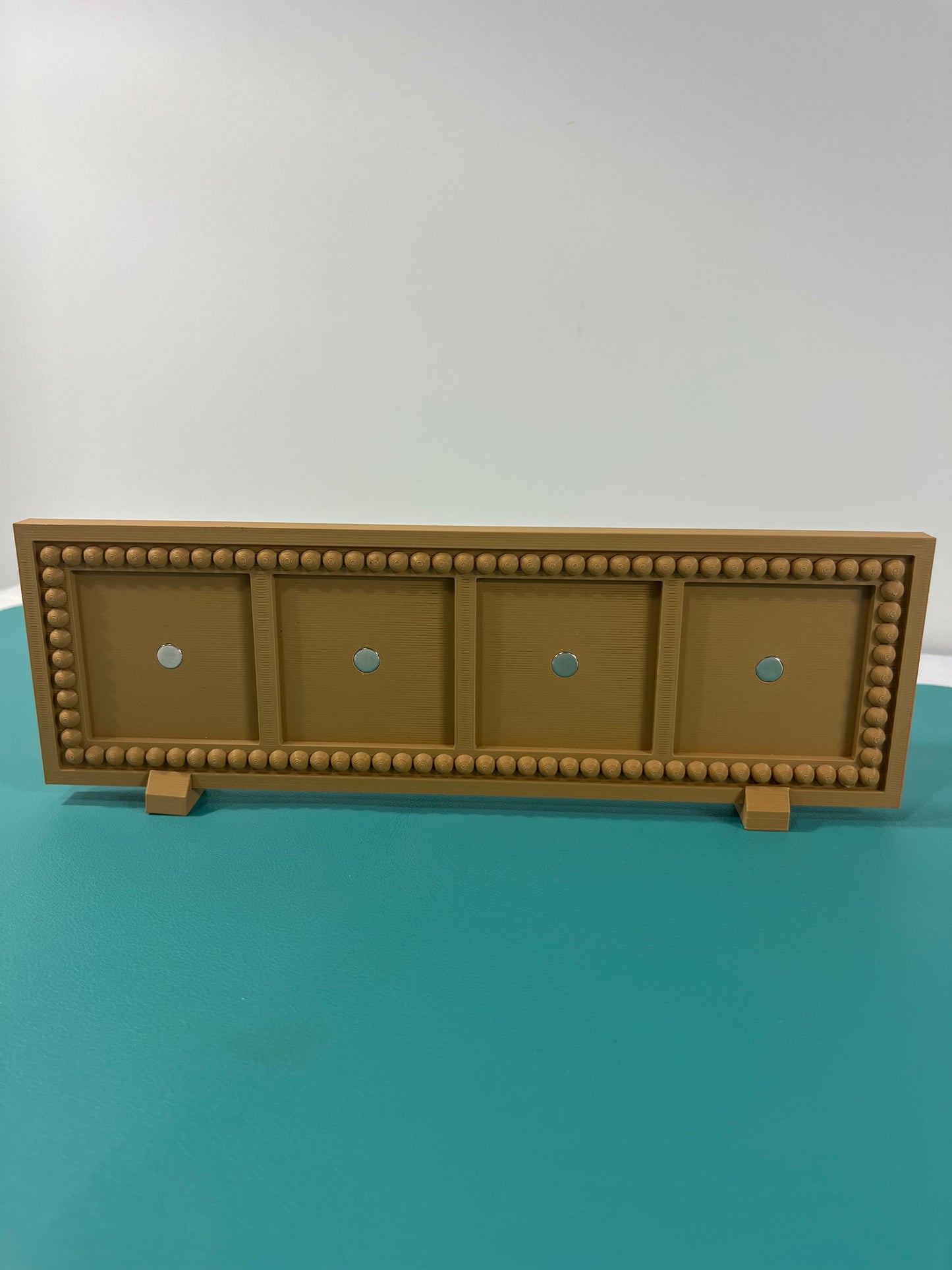 3D Printed Frame with Photo Magnets